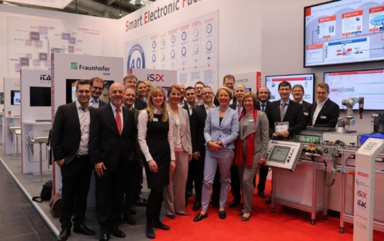 Intelligent vernetzt für Industrie 4.0:  SEF Smart Electronic Factory e.V. auf der HANNOVER MESSE