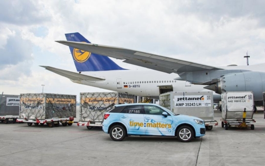 Lufthansa befördert Hilfsgüter nach Indien