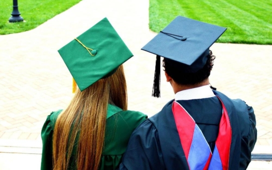 Das offizielle Hochschul-Studium kommt als Qualifikation in ihr Unternehmen!