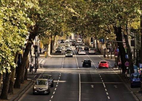 Geotab und "Together for Safer Roads" starten Challenge für mehr Sicherheit im Straßenverkehr