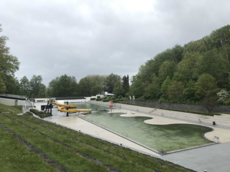 Stadtwerke Witten modernisieren Freibad Annen: Filteranlage, Spielplatz und Bänke werden erneuert