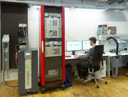 Intelligente Stromzukunft im Echtzeit-Test: Fraunhofer ISE eröffnet Digital Grid Lab