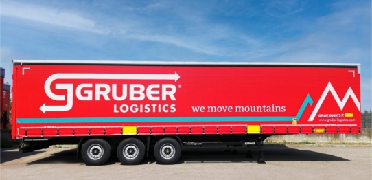 Nachhaltig unterwegs im Kombinierten Verkehr: 80 Kögel Trailer für Gruber Logistics