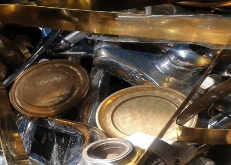 Wir kaufen Ihren Eisenschrott und Buntmetalle wie Kupfer, Messing, Alu, Zink, Blei, durch Schrottankauf Witten