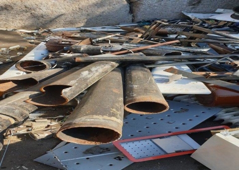 Sie suchen einen Schrotthändler _ Schrottabholung Oberhausen holt Metallschrott kostenlos ab