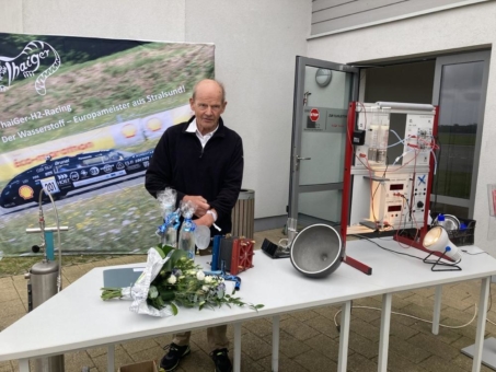 Landkreis ehrt Wasserstoff-Experten der Hochschule Stralsund Prof. Dr. Jochen Lehmann