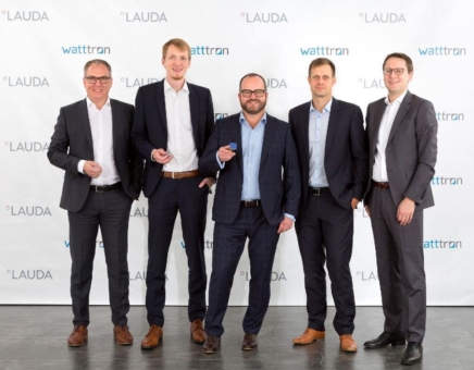 LAUDA startet Kooperation mit watttron