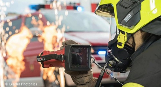 Wärmebildkameras für Feuerwehrleute – Ein robuster Lithium-Eisenphosphat-Akku von Jauch für Leader Photonics