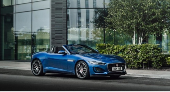 Jaguar F-TYPE setzt seine Erfolgsserie bei den sport auto Awards fort
