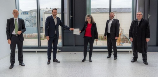 Landesförderung für BATCH2KONTI: Kostensenkung durch optimierte Prozesse und intelligente Produktionsplanung in der Biotechnologie