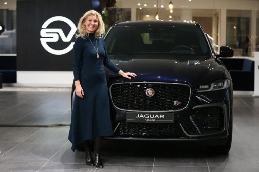 Jaguar Land Rover präsentiert den Geschäftsbereich Special Vehicle Operations und den neuen Range Rover mit hochkarätigen Gesprächspartnern