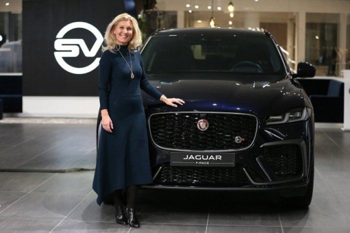 Jaguar Land Rover präsentiert den Geschäftsbereich Special Vehicle Operations und den neuen Range Rover mit hochkarätigen Gesprächspartnern