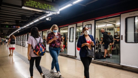 Sichere Mobilität: Knorr-Bremse rüstet 585 Wagen der Metro Barcelona mit clean[air] Klimatechnologie aus