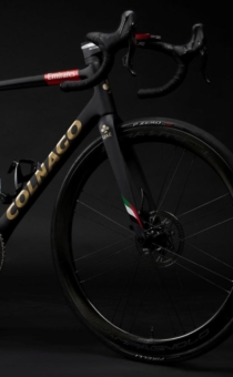 Das UAE Team Emirates fährt 2022 Pirelli: Colnago Fahrräder mit P ZERO Reifen