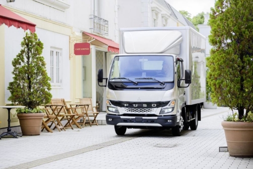 Verkaufsstart des neuen FUSO Canter in Europa