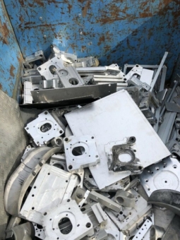 Schrottabholung Köln: Gefragt sind unter anderem Materialien wie NE-Metalle, Stahl, Aluminium, Eisen, Zink, Kupfer, Messing sowie Edelmetalle