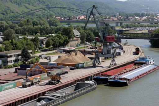 Binnenhäfen und Binnenschifffahrt wollen den Weg Deutschlands zu einer klimaneutralen Industrienation aktiv mitgestalten