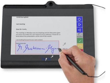 The StepOver duraSign Pad 10.0 signature pad