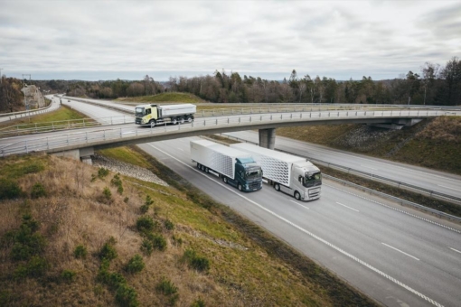 Volvo Trucks bringt weitere Verbesserungen der Kraftstoffeffizienz und Leistung seiner schweren Antriebsstränge