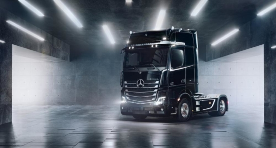 Streng limitiert: Der neue Actros L Driver Extent+