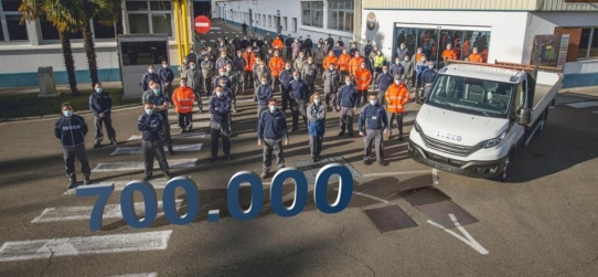 IVECO feiert anlässlich des 30. Jahrestages des Produktionsbeginns im Werk Valladolid den 700.000sten dort produzierten Daily