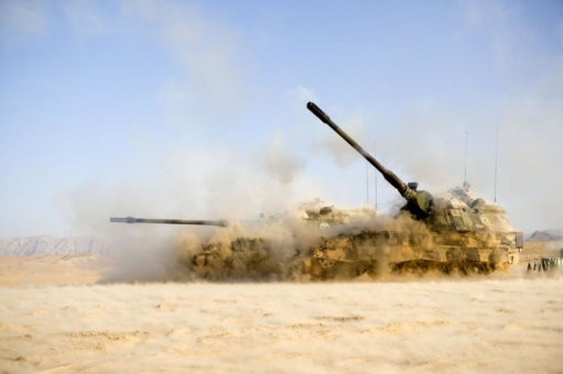Millionenauftrag aus Ungarn - Rheinmetall fertigt Waffenanlagen und Wannen für Panzerhaubitze 2000 und Kampfpanzer Leopard 2