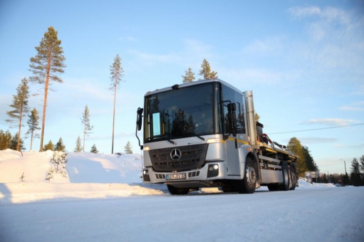 Letzte Härtetests vor Serienstart: Mercedes-Benz eEconic am Polarkreis in Finnland