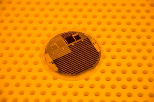 Fraunhofer ISE entwickelt effizienteste Solarzelle der Welt mit 47,6 Prozent Wirkungsgrad