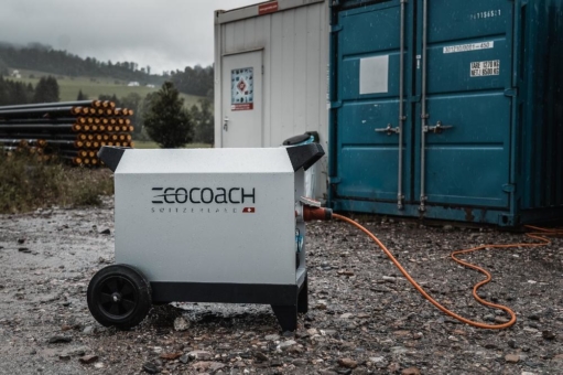 Ersatz für Benzin- und Dieselaggregate: ecocoach lanciert mobilen Stromspeicher