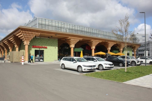 Urbane Landwirtschaft - Supermarkt mit Dachfarm aus feuerverzinktem Stahl