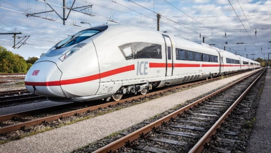 Highspeed-Mobilität in Deutschland: Knorr-Bremse rüstet weitere ICE-Hochgeschwindigkeitszüge für Siemens Mobility aus