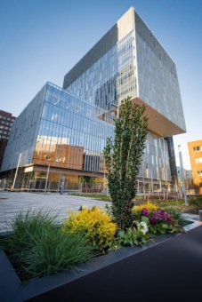 Bayer eröffnet neues Forschungs- und Innovationszentrum in Boston-Cambridge mit Fokus auf Präzisionsonkologie
