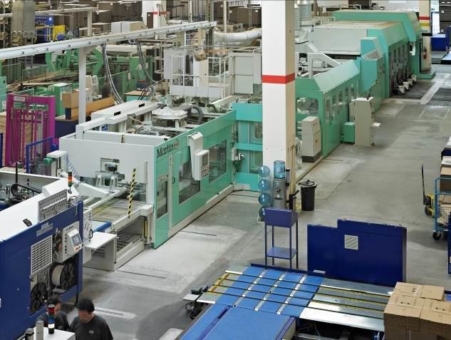 ISRA-Systeme erneut erste Wahl: Verpackungshersteller Model AG stattet gesamte Herstellungskette aus