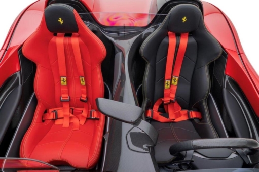 MANSORY präsentiert anhand eines Ferrari SP2 eine neue Individualisierungs-Strategie für High-End-Kleinserienfahrzeuge "MANSORY Bespoke"