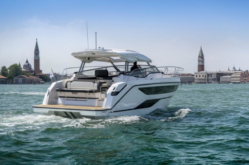 Premiere der Bavaria SR36 OPEN TOP in Venedig