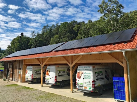 Nachhaltig und nah: Biohof Lecker setzt auf PV und Stromspeicher