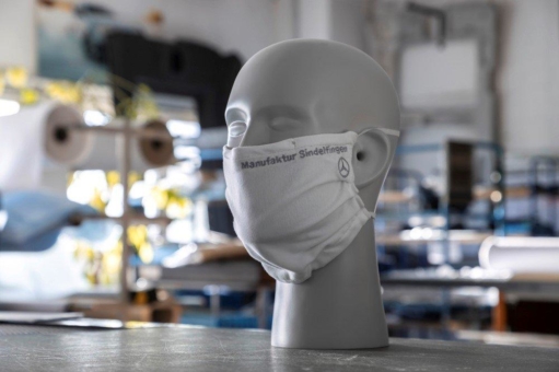 Mercedes-Benz designo Manufaktur fertigt Masken für Mitarbeiter
