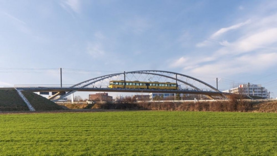 Deutscher Ingenieurbaupreis 2022: Jury kürt Stadtbahnbrücke in Stuttgart-Degerloch zum Siegerprojekt