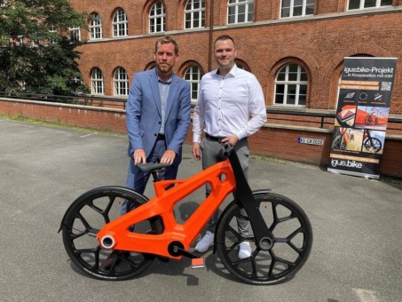 Für mehr nachhaltige Mobilität: igus präsentiert igus:bike Konzept bei Olympia-Rallye 2022