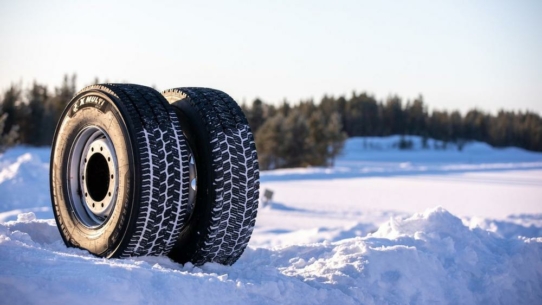 Die neue Lkw-Reifenserie MICHELIN X® MULTI GRIP™:  entwickelt für eine verlässliche Performance auch  unter extremen Winterbedingungen