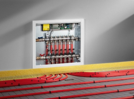 Einfacher hydraulischer Abgleich der Fußbodenheizung in Großobjekten mit Viega-Regelung „Fonterra Heat Control“