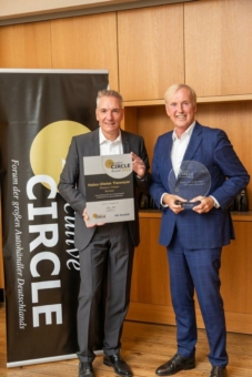 Autohändler Heinz-Dieter Tiemeyer erhält „Executive Circle Award 2022“