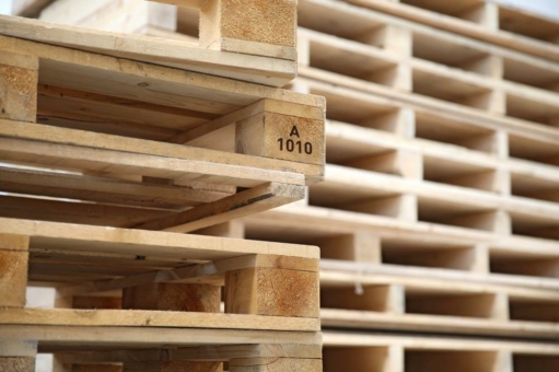 Armacell führt nachhaltiges Mehrwegsystem für Holzpaletten ein