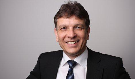 Mustergültiges Kontrollsystem beim Application-Lifecycle-Management von IKOR