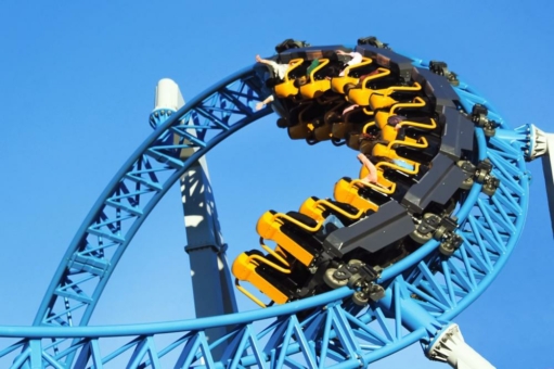 Huck BobTail®-Schließringbolzen für Sitzträger im Roller Coaster