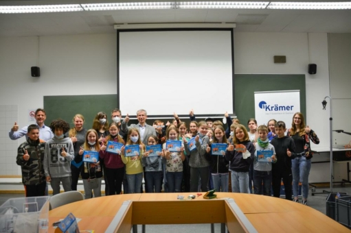 Spielerisches Heranführen der Jugend an IT und Digitalisierung am Illtal-Gymnasium dank Krämer IT
