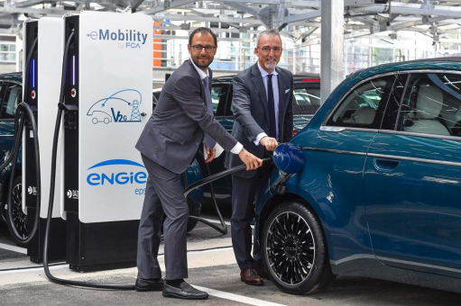 Vehicle-to-Grid-Projekt im Werk Mirafiori von Fiat Chrysler Automobiles vorgestellt