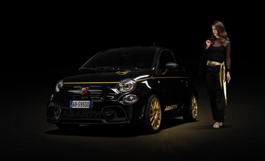 Neu: Abarth 595 Scorpioneoro und Abarth 595 Monster Energy Yamaha, die zwei Seelen der Marke Abarth