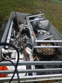 Schrotthändler in Hattingen holt Altmetallschrott beim Kunden ab