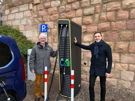 Neue Schnellladesäule für Elektroautos in Hilpoltstein